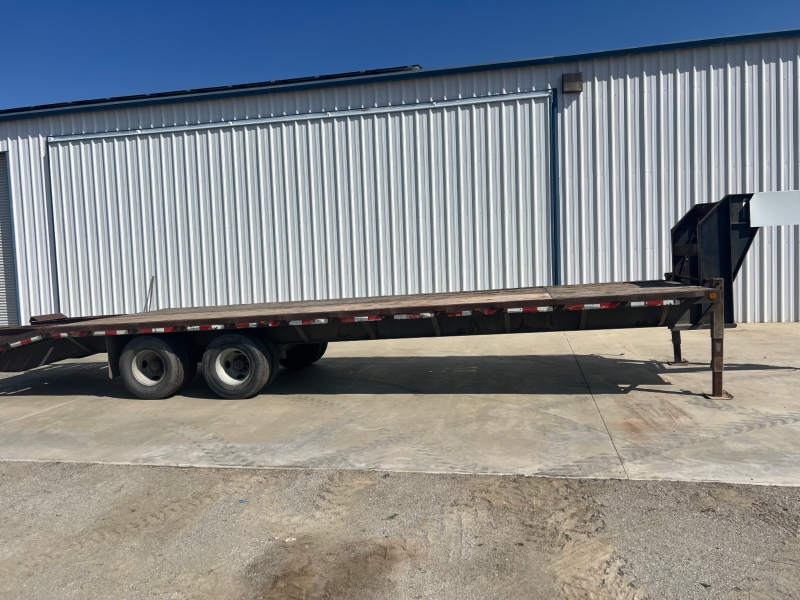 321 32’ Tractor Trailer